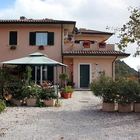 Bed and Breakfast Il Pioppo Veroli Екстер'єр фото
